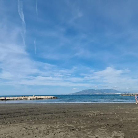 Apartamento Cerca De La Playa Leilighet Málaga Eksteriør bilde